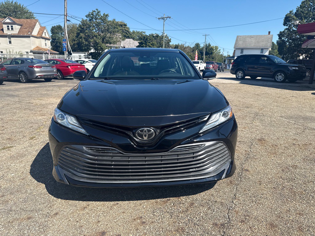 2020 Toyota Camry Image 2