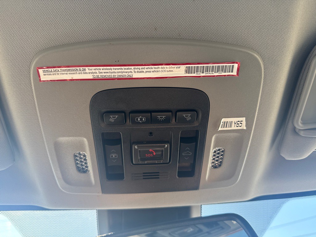 2020 Toyota Camry Image 10