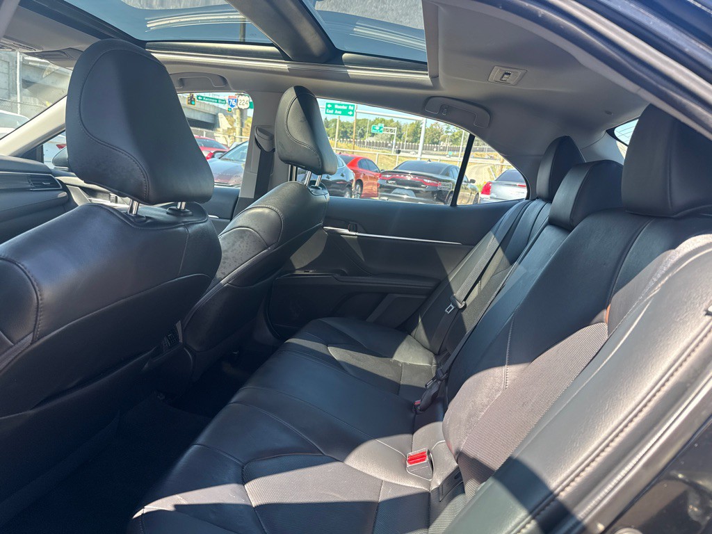 2020 Toyota Camry Image 11