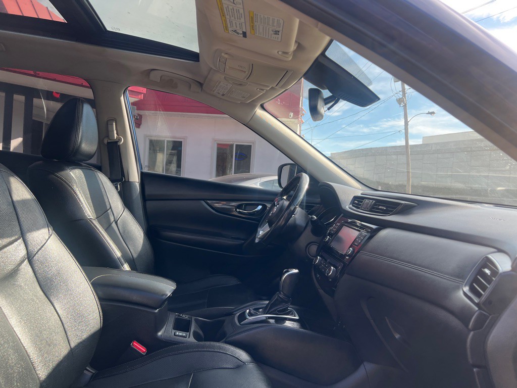 2017 Nissan Rogue Image 13