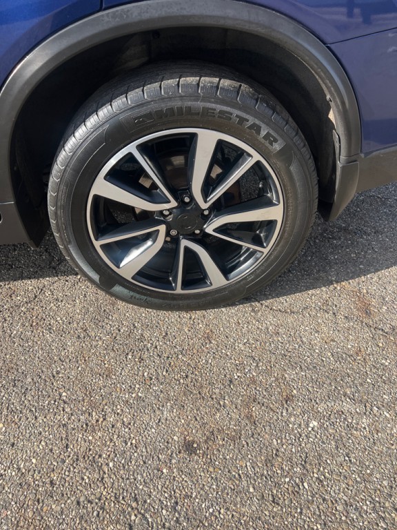 2017 Nissan Rogue Image 16