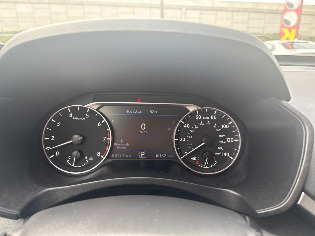 2021 Nissan Altima Image 8