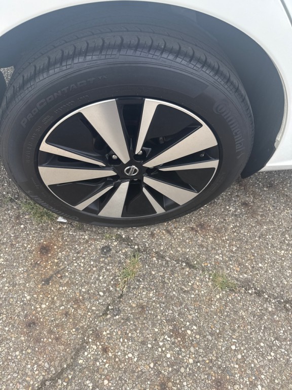 2021 Nissan Altima Image 15