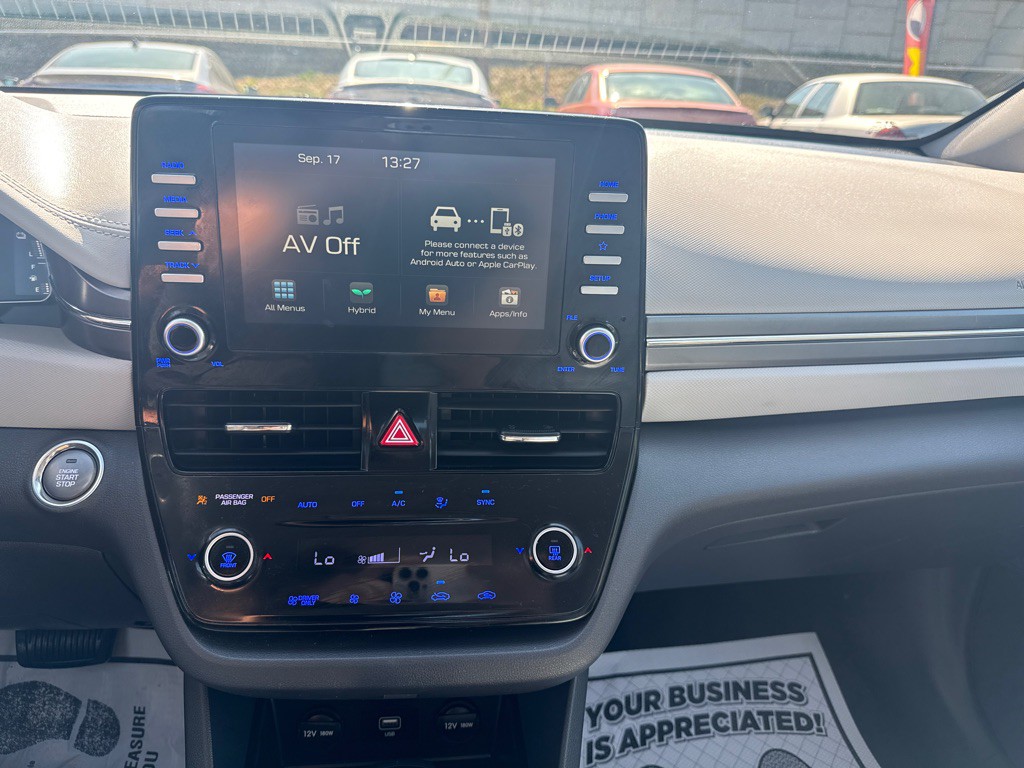 2020 Hyundai Ioniq Image 9