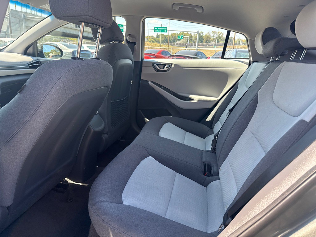 2020 Hyundai Ioniq Image 10
