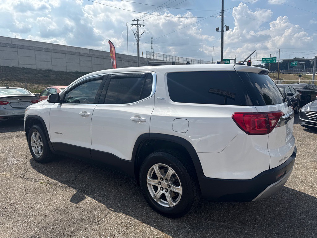 2017 GMC Acadia Image 6