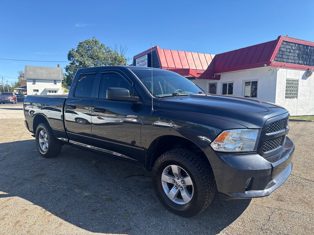 2017 RAM 1500 Image 3