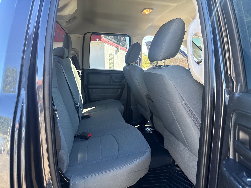 2017 RAM 1500 Image 12