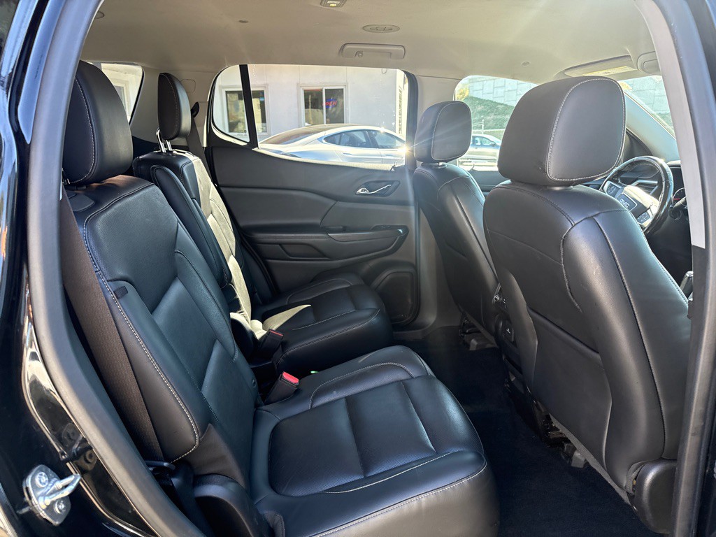 2019 GMC Acadia Image 16