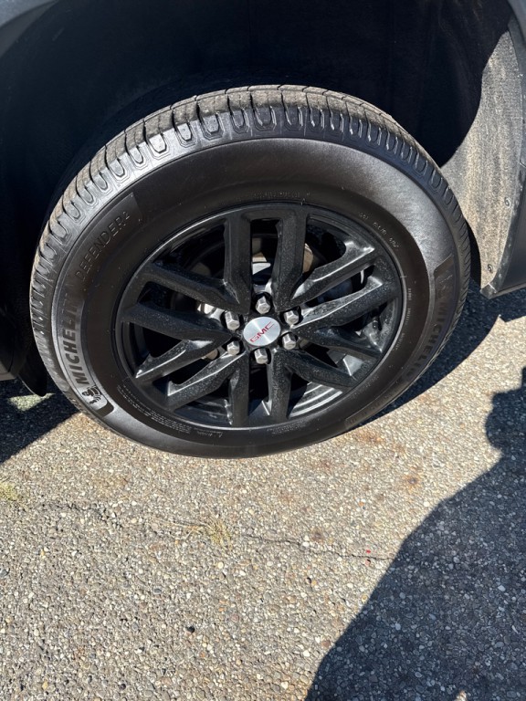 2019 GMC Acadia Image 18