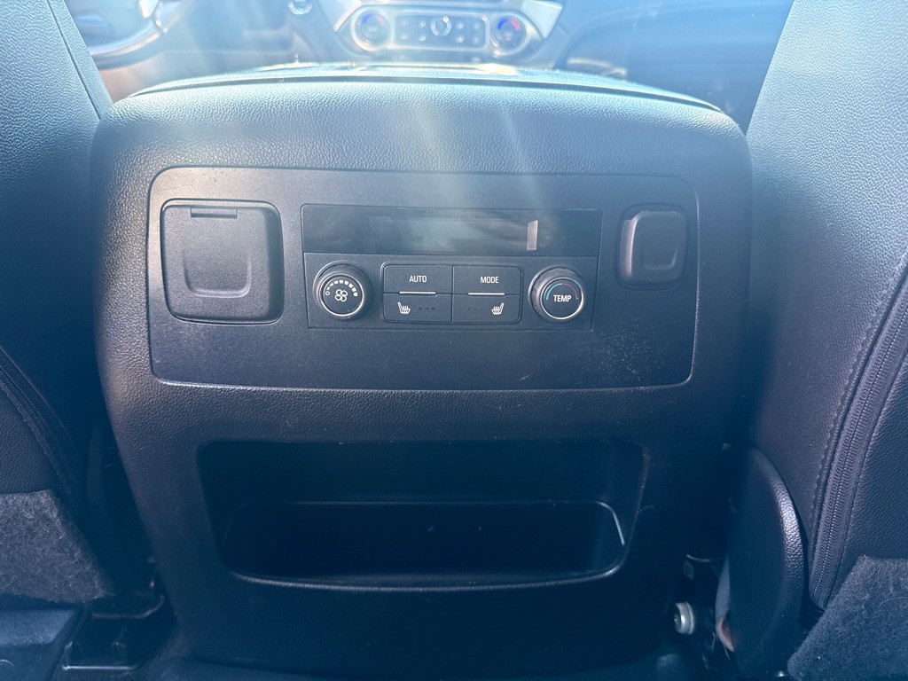 2018 Chevrolet Tahoe Image 12
