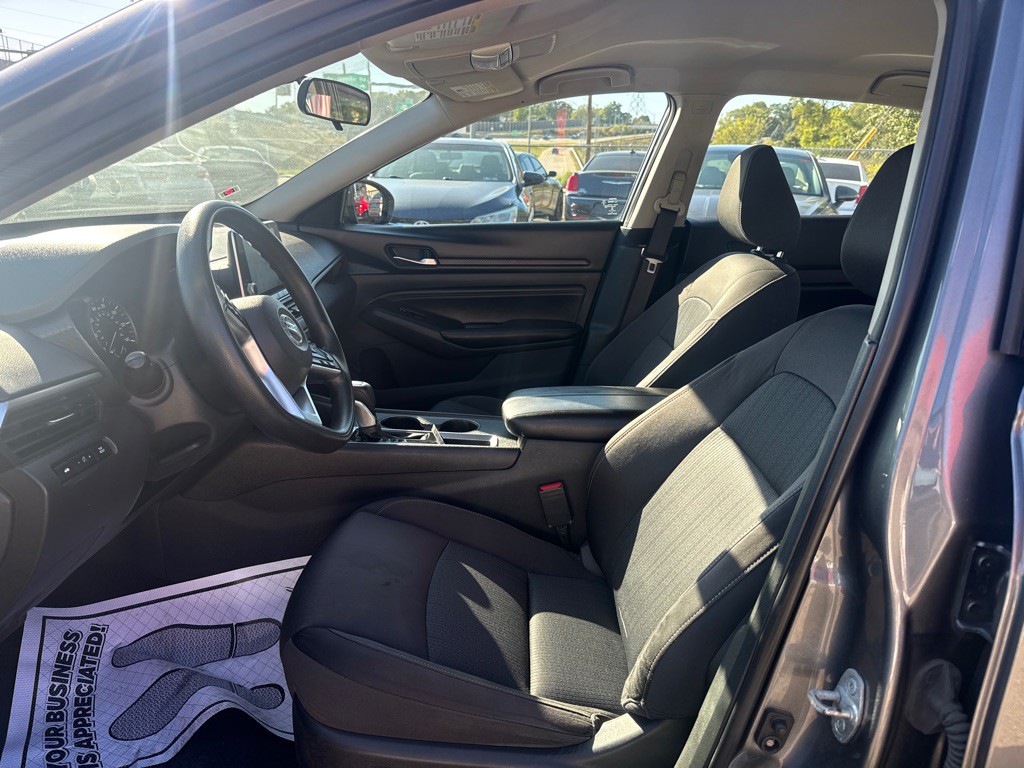 2019 Nissan Altima Image 7
