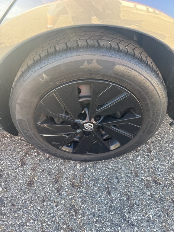 2019 Nissan Altima Image 16
