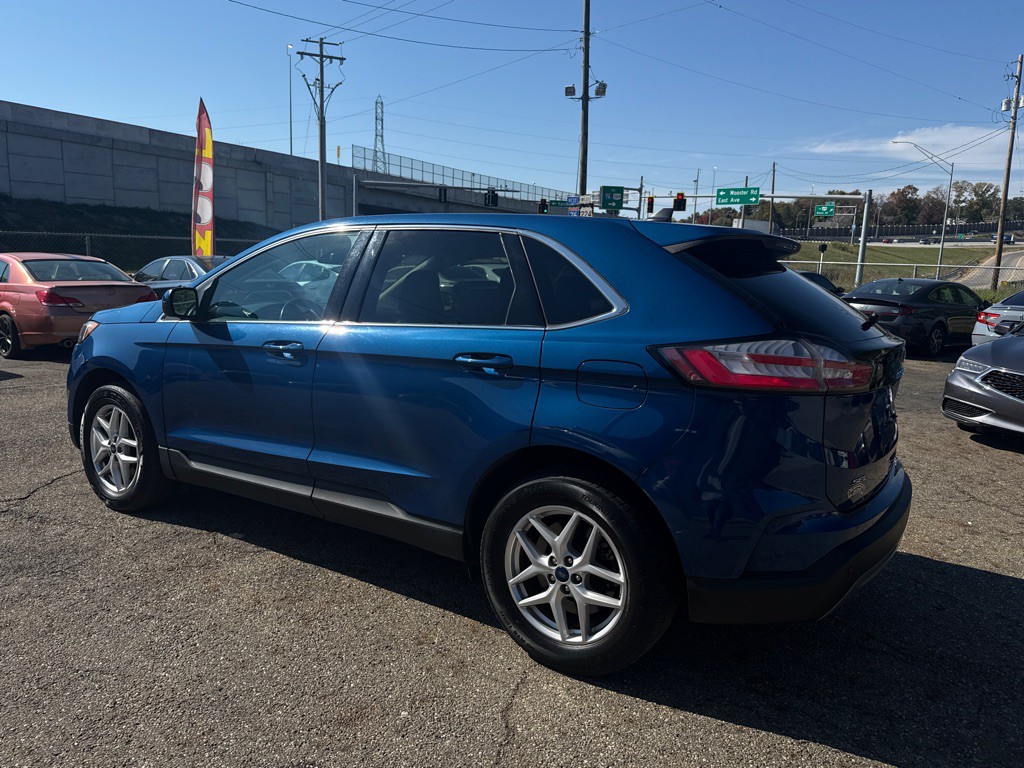 2022 Ford Edge Image 6