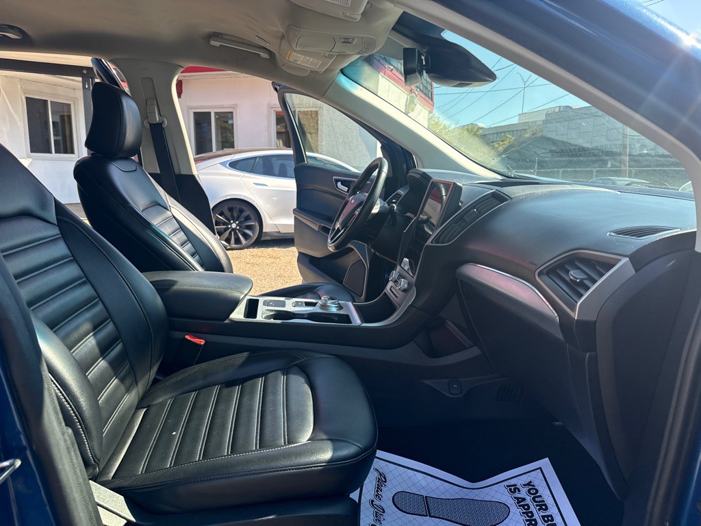 2022 Ford Edge Image 14