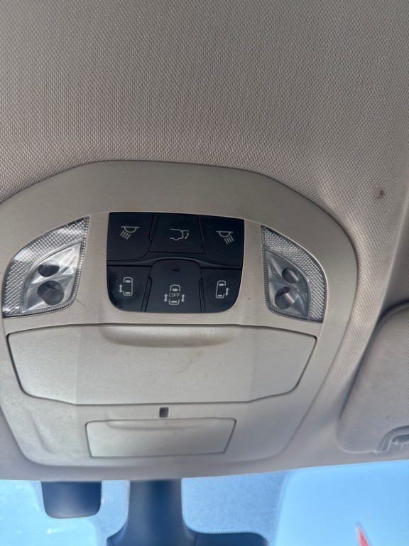 2021 Chrysler Pacifica Image 10