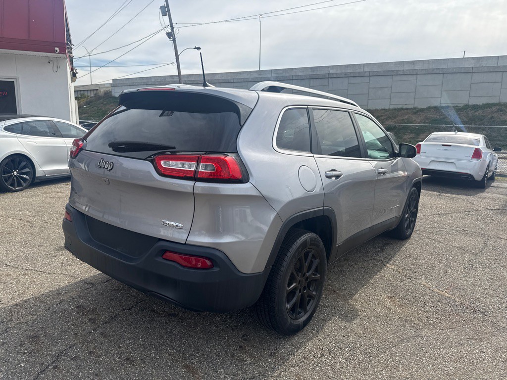 2018 Jeep Cherokee Image 4