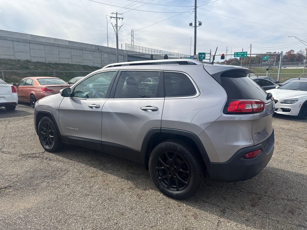 2018 Jeep Cherokee Image 6