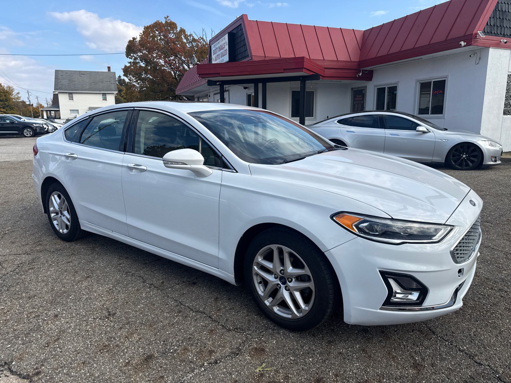 2019 Ford Fusion Image 3