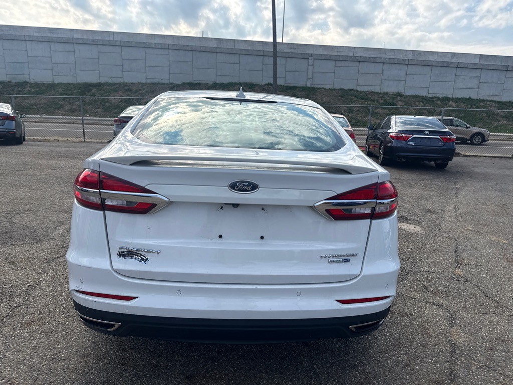 2019 Ford Fusion Image 5