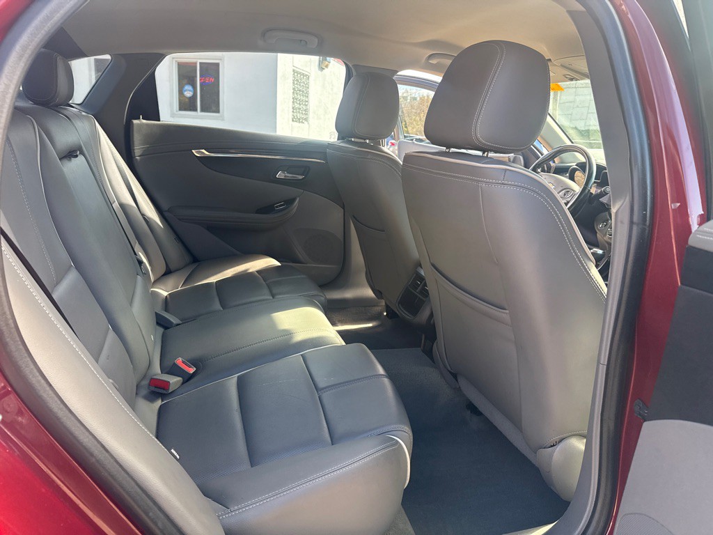 2017 Chevrolet Impala Image 12