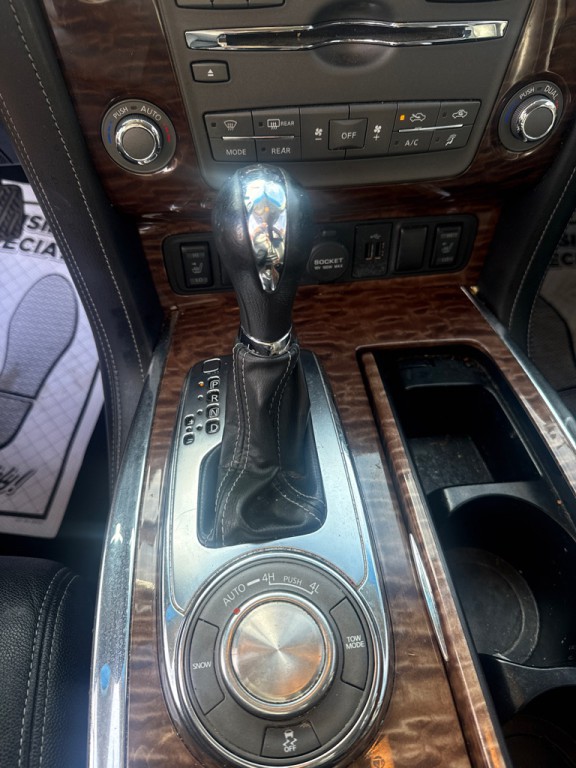 2018 Nissan Armada Image 9