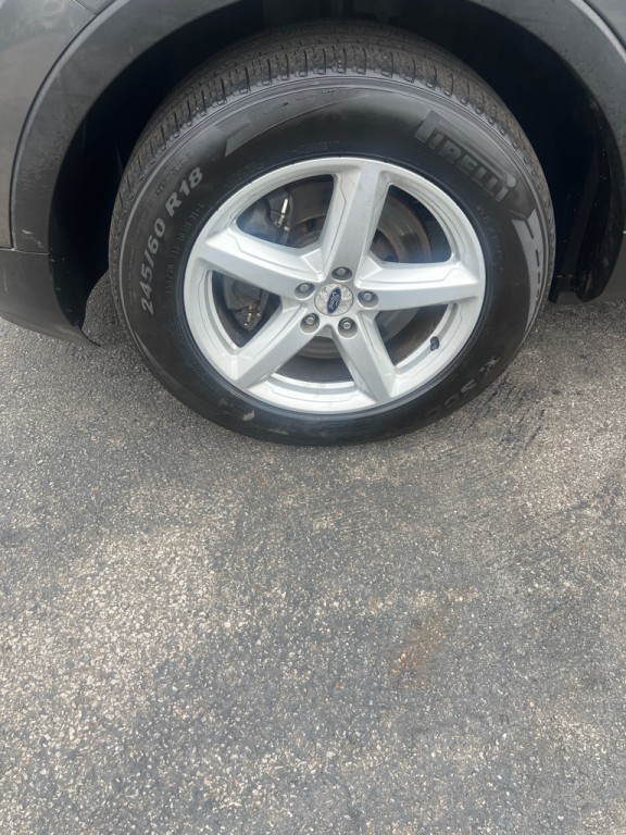 2016 Ford Explorer Image 16