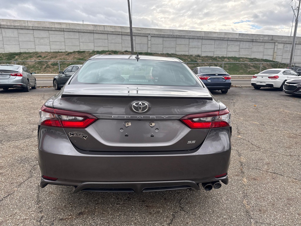 2021 Toyota Camry Image 5