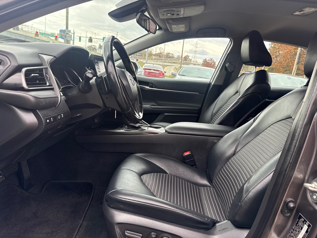 2021 Toyota Camry Image 7