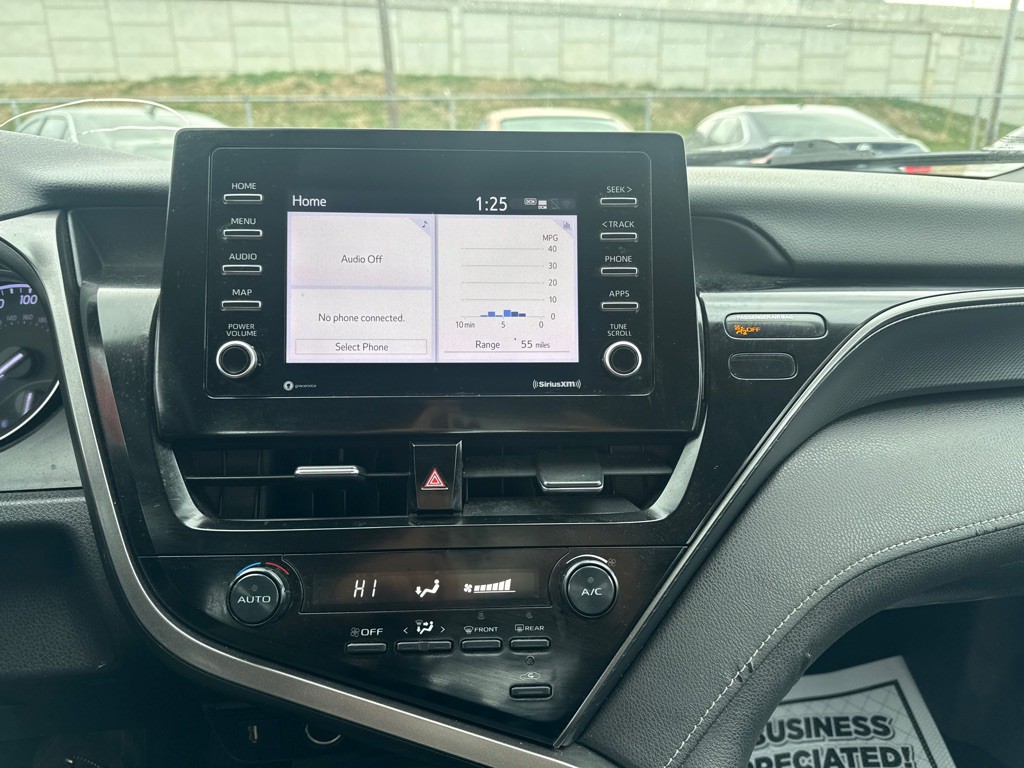 2021 Toyota Camry Image 9