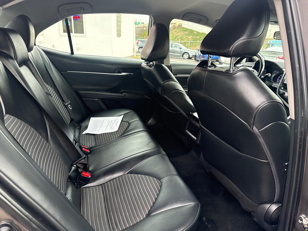 2021 Toyota Camry Image 11