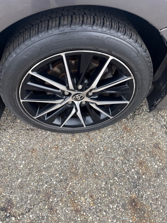 2021 Toyota Camry Image 13