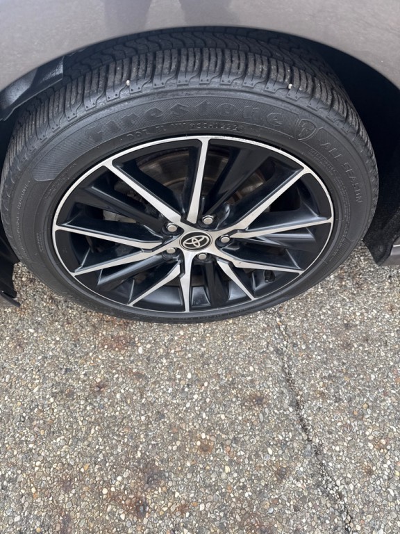 2021 Toyota Camry Image 14