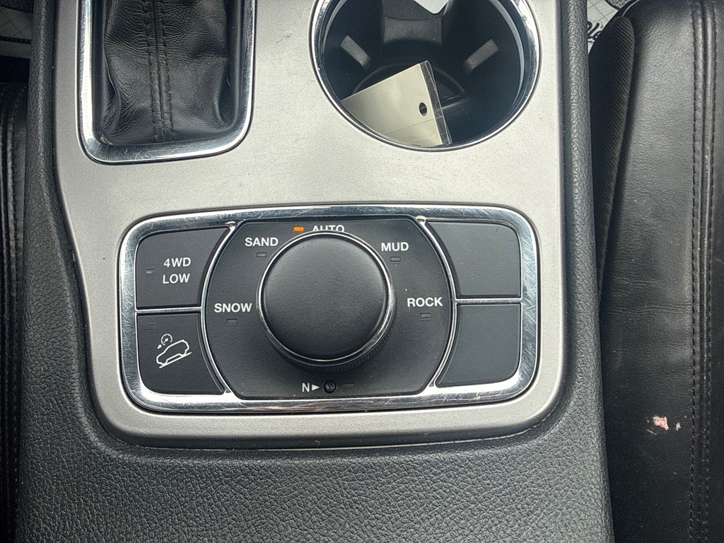 2020 Jeep Grand Cherokee Image 11