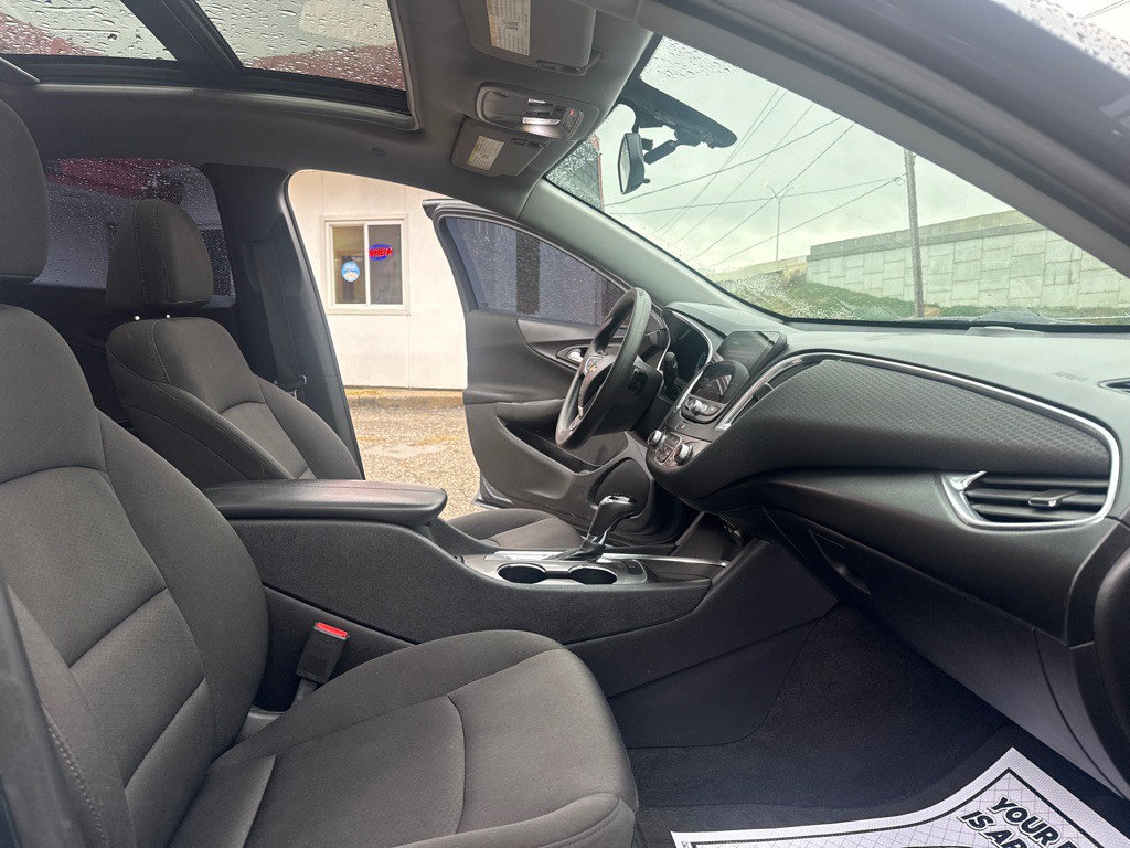 2019 Chevrolet Malibu Image 13