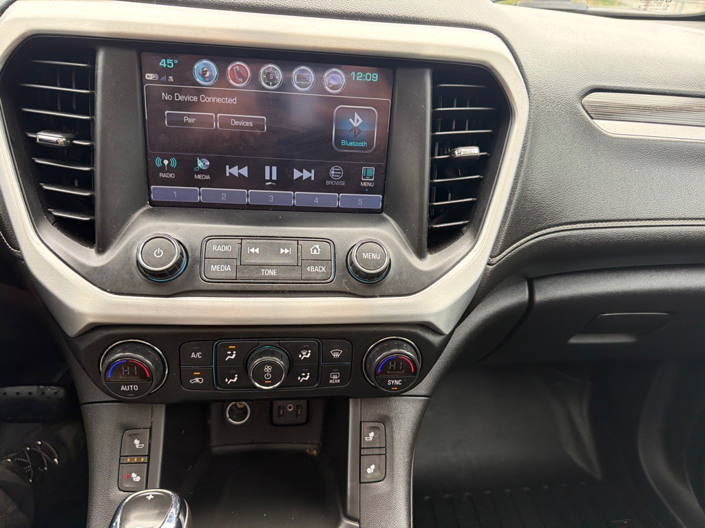 2019 GMC Acadia Image 8