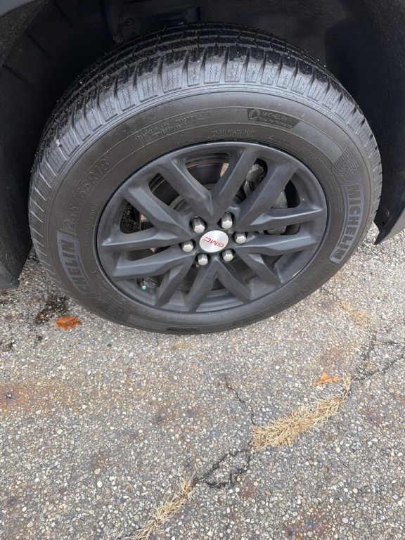 2019 GMC Acadia Image 16