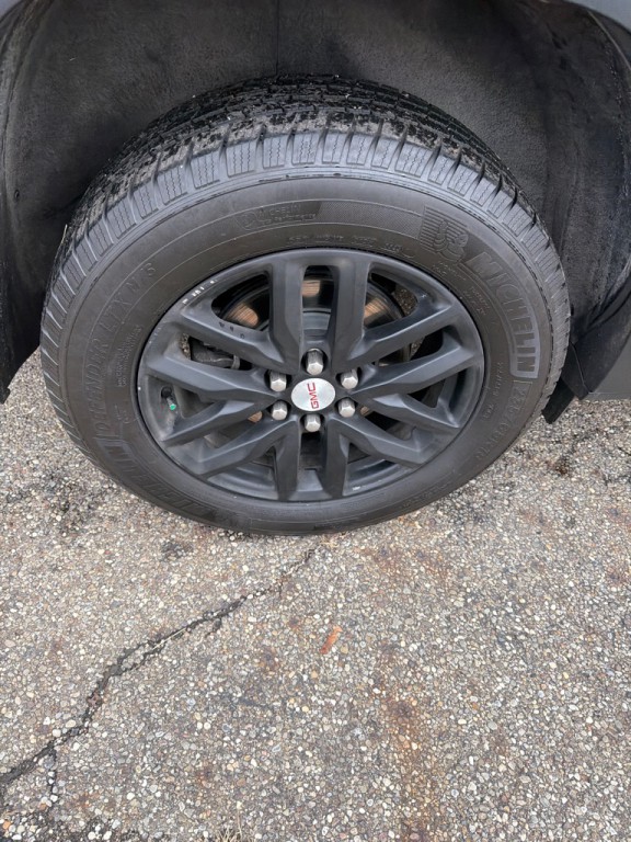 2019 GMC Acadia Image 17