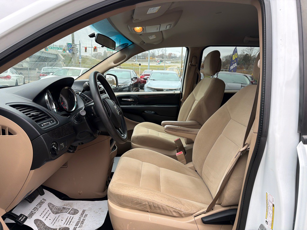 2015 Dodge Grand Caravan Image 6