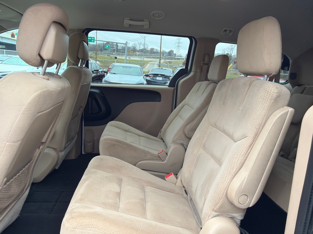 2015 Dodge Grand Caravan Image 8