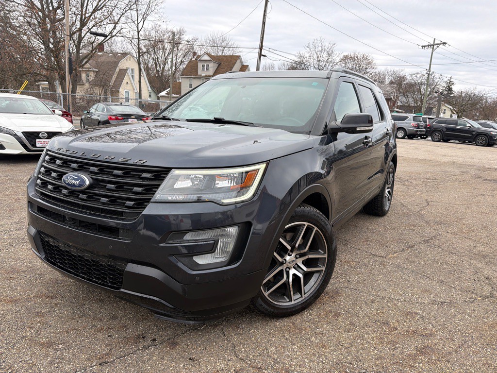 2017 Ford Explorer Image 1