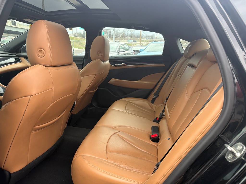 2017 Buick Lacrosse Image 8