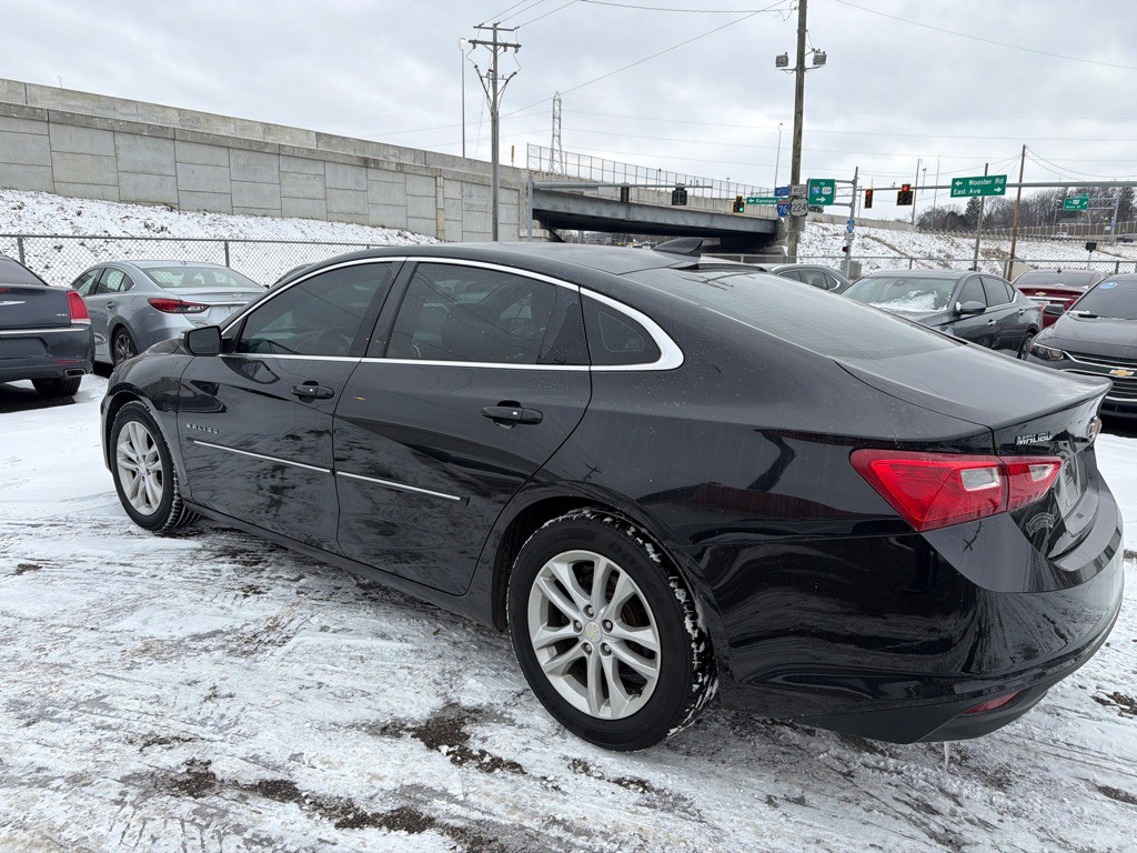 2017 Chevrolet Malibu Image 6