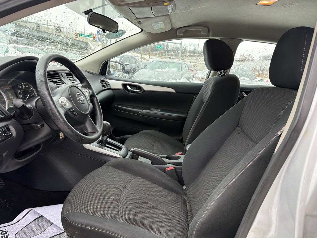 2019 Nissan Sentra Image 7