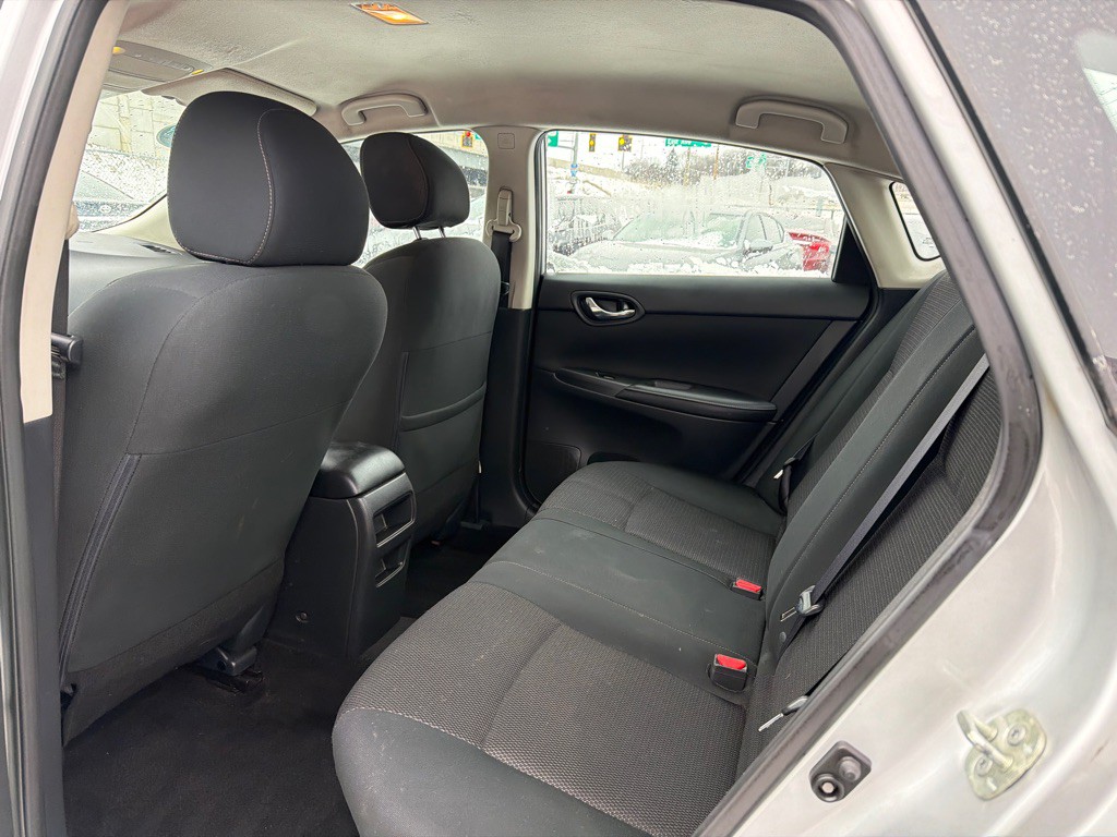 2019 Nissan Sentra Image 9