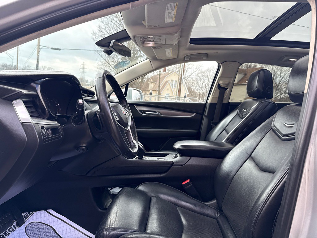 2017 Cadillac XT5 Image 7