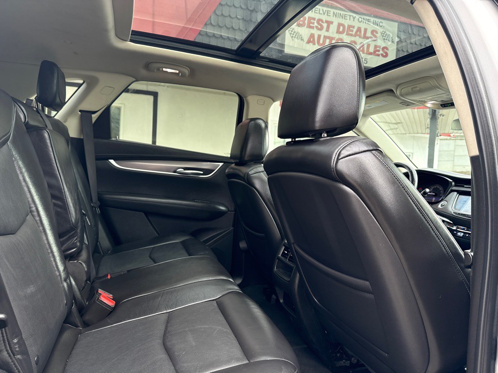 2017 Cadillac XT5 Image 14