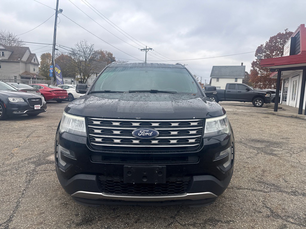 2016 Ford Explorer Image 2