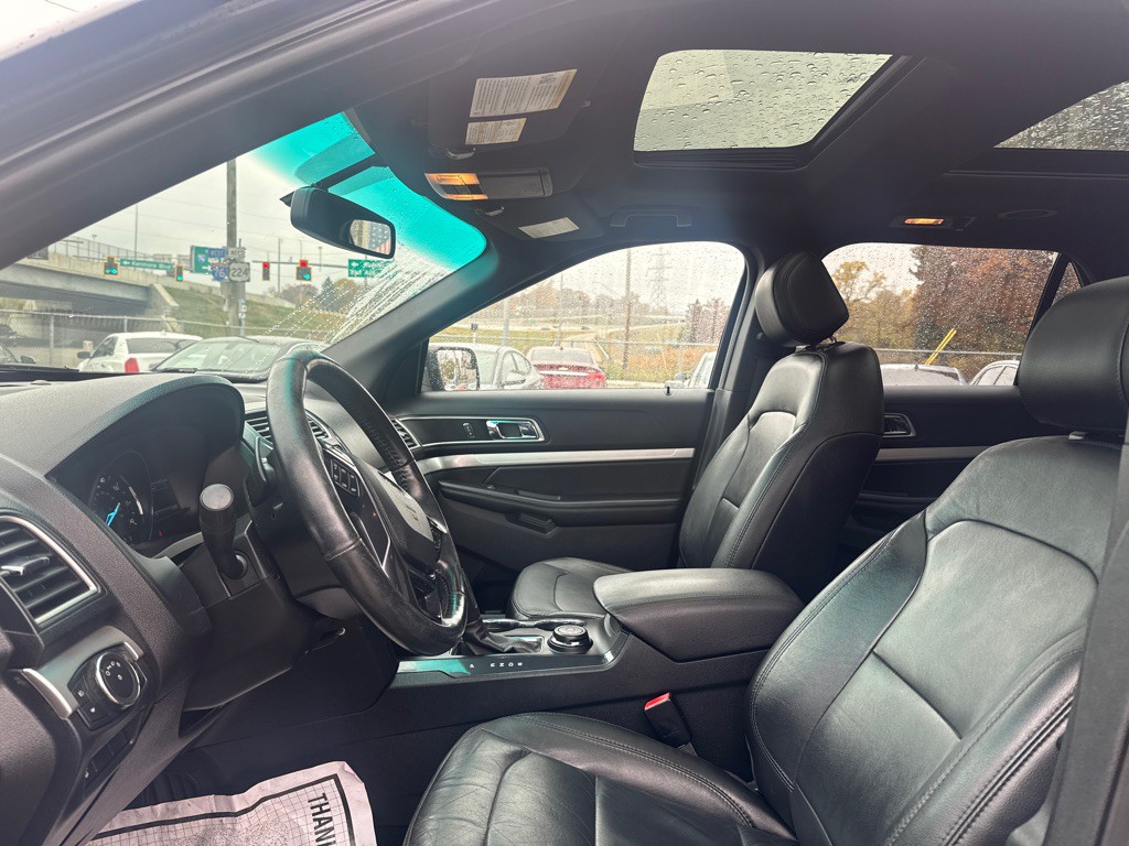 2016 Ford Explorer Image 6