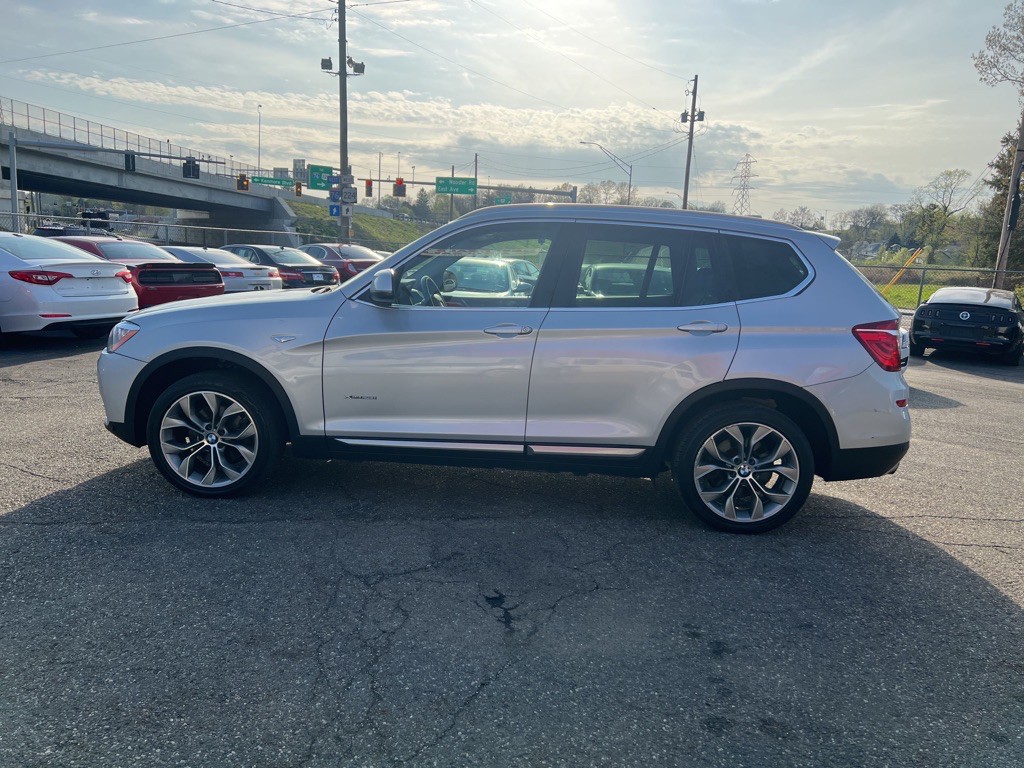 2017 BMW X3 Image 5